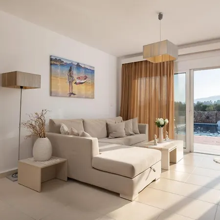 Villa 2 Min Drive To & 10 To Lindos